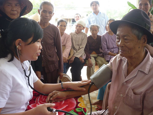 Tăng cường năng lực cho cán bộ CTXH góp phần  giảm nghèo bền vững